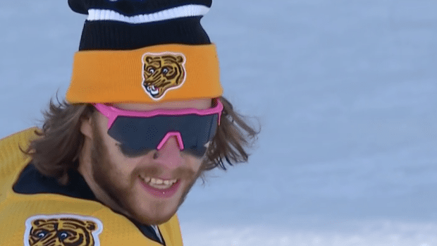 Pastrnak pays homage to Red Sox, Ortiz with Winter Classic equipment
