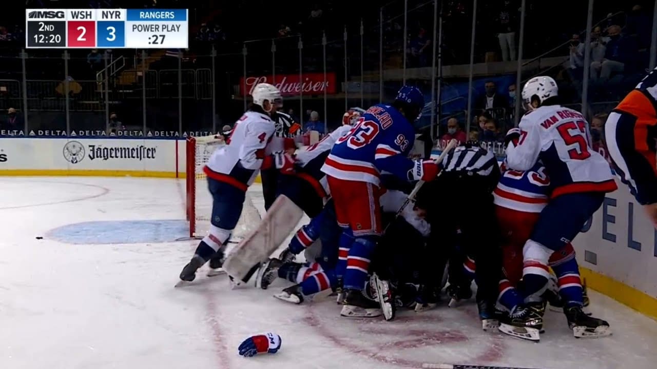 Capitals' Tom Wilson manhandles Rangers' Buchnevich, Panarin