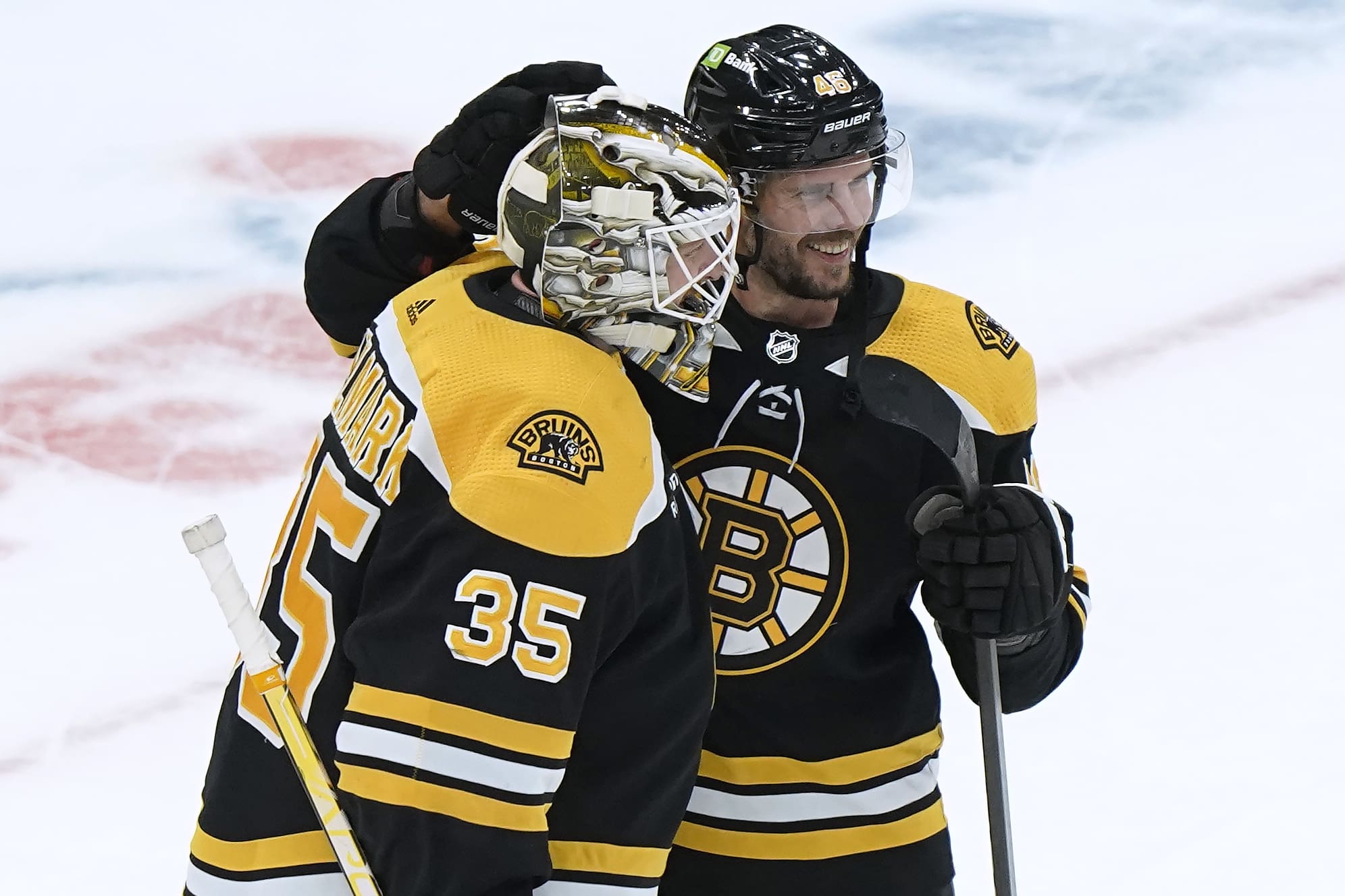 The Boston Bruins Are Chasing Hockey's Greatest Season Ever. Is That Bad? -  WSJ