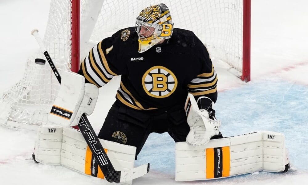 Swayman remains loyal to Boston even without a Bruins contract