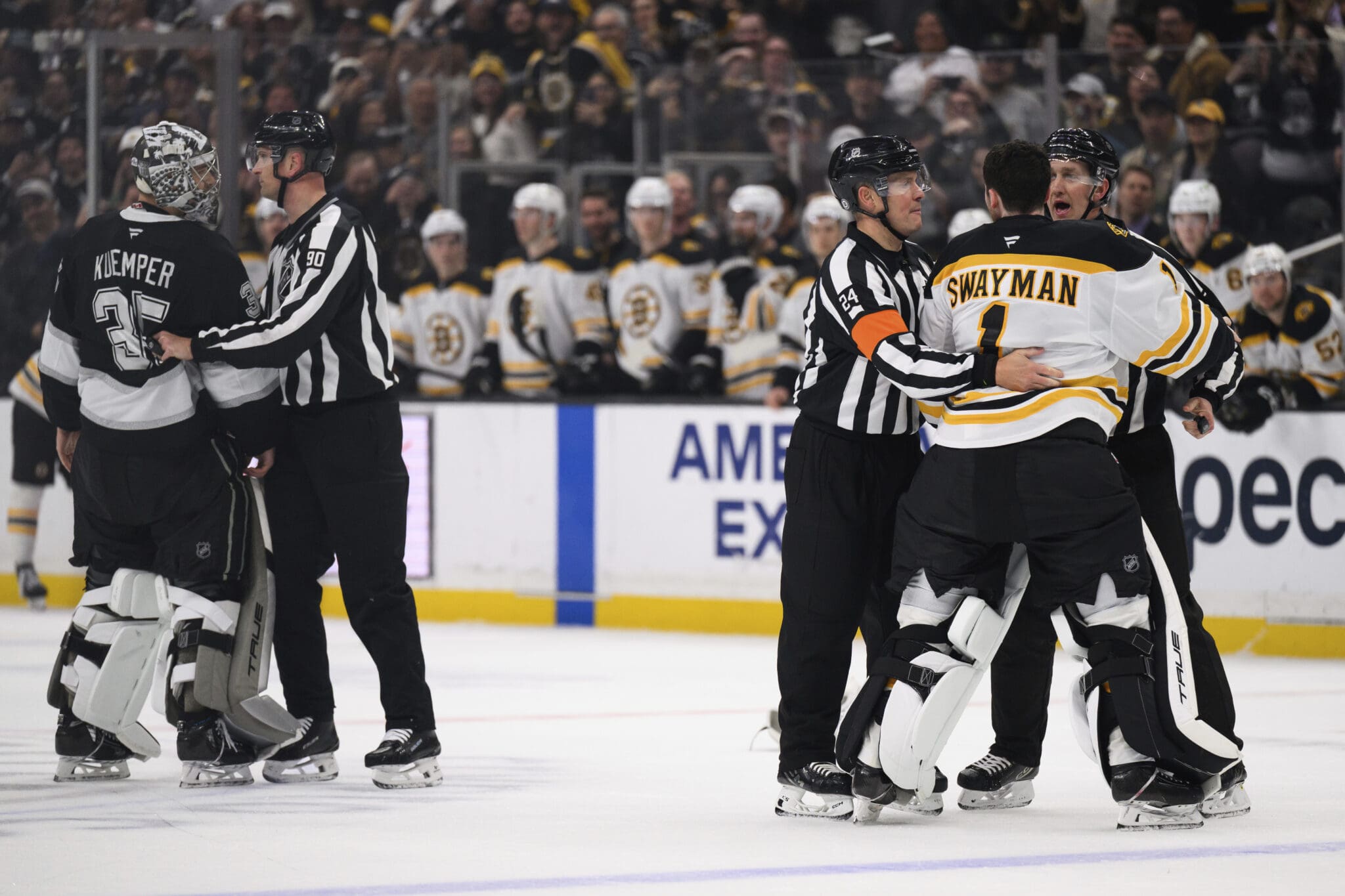jeremy-swayman-boston-bruins